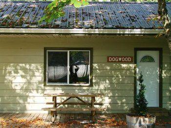 Cabins And Campground At Cultus Lake Park Hotel Chilliwack Buitenkant foto
