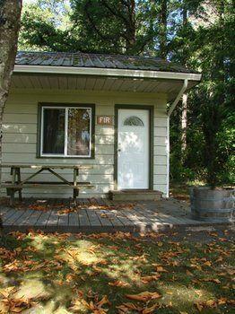 Cabins And Campground At Cultus Lake Park Hotel Chilliwack Buitenkant foto
